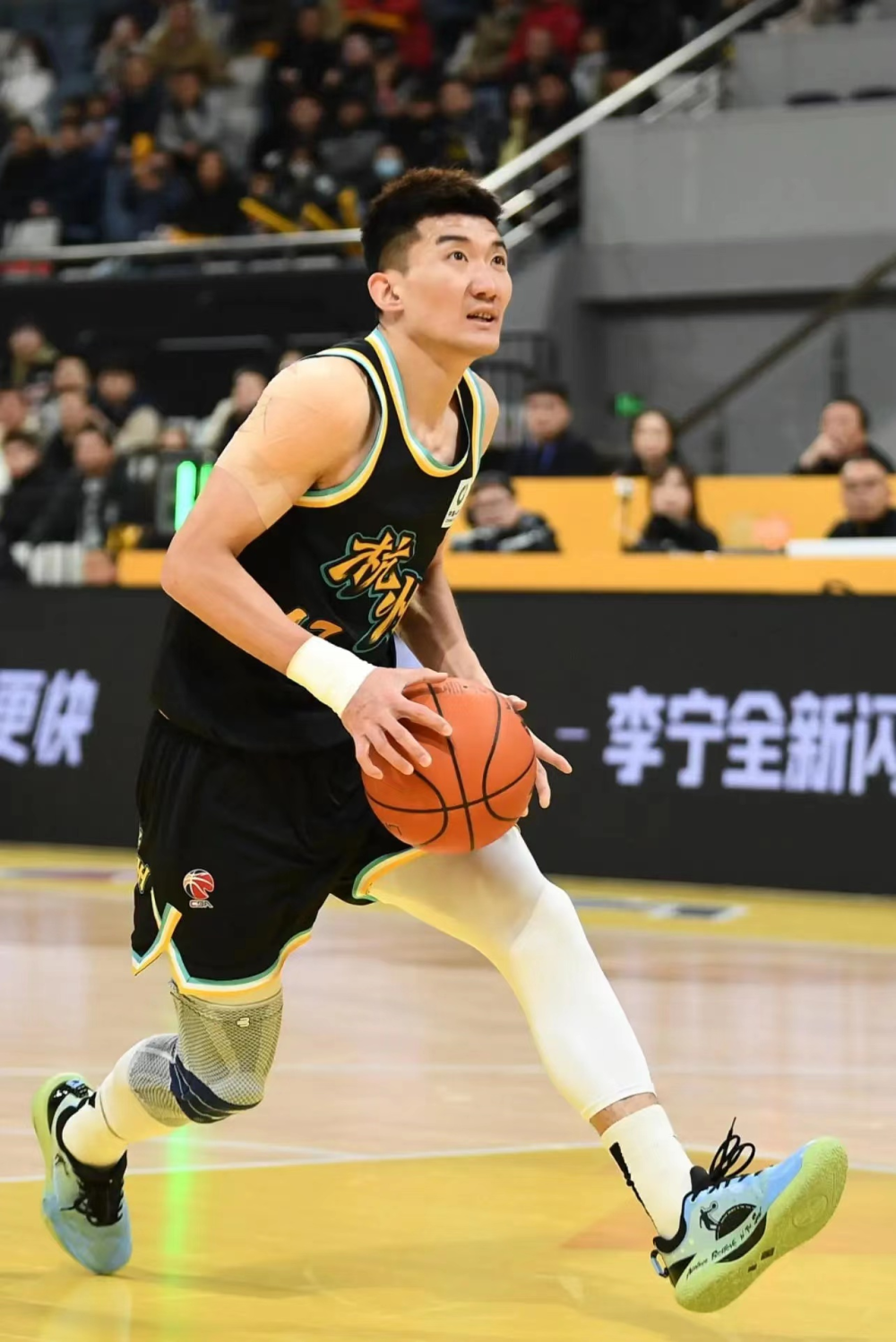 关于孙铭徽18+10广厦胜山西齐麟23分新疆不敌福建的信息